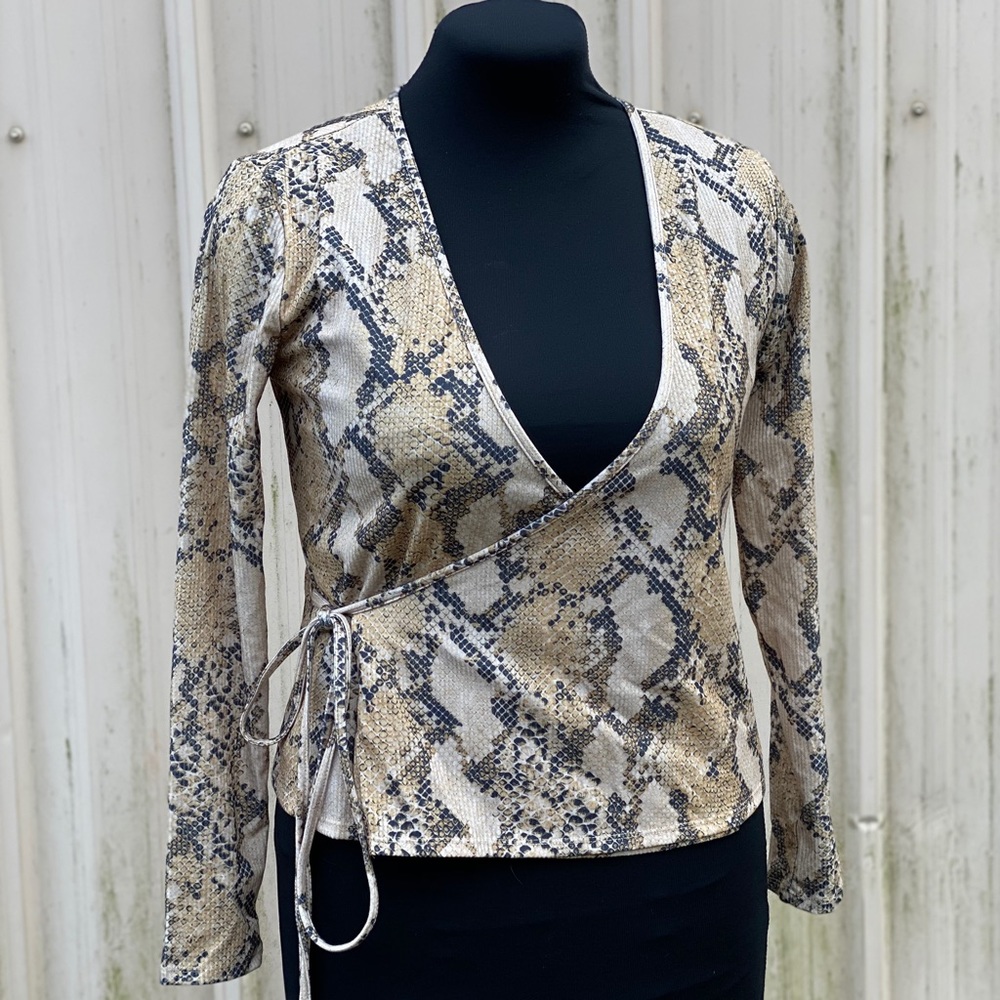 H&M wrap-around shirt, NWT